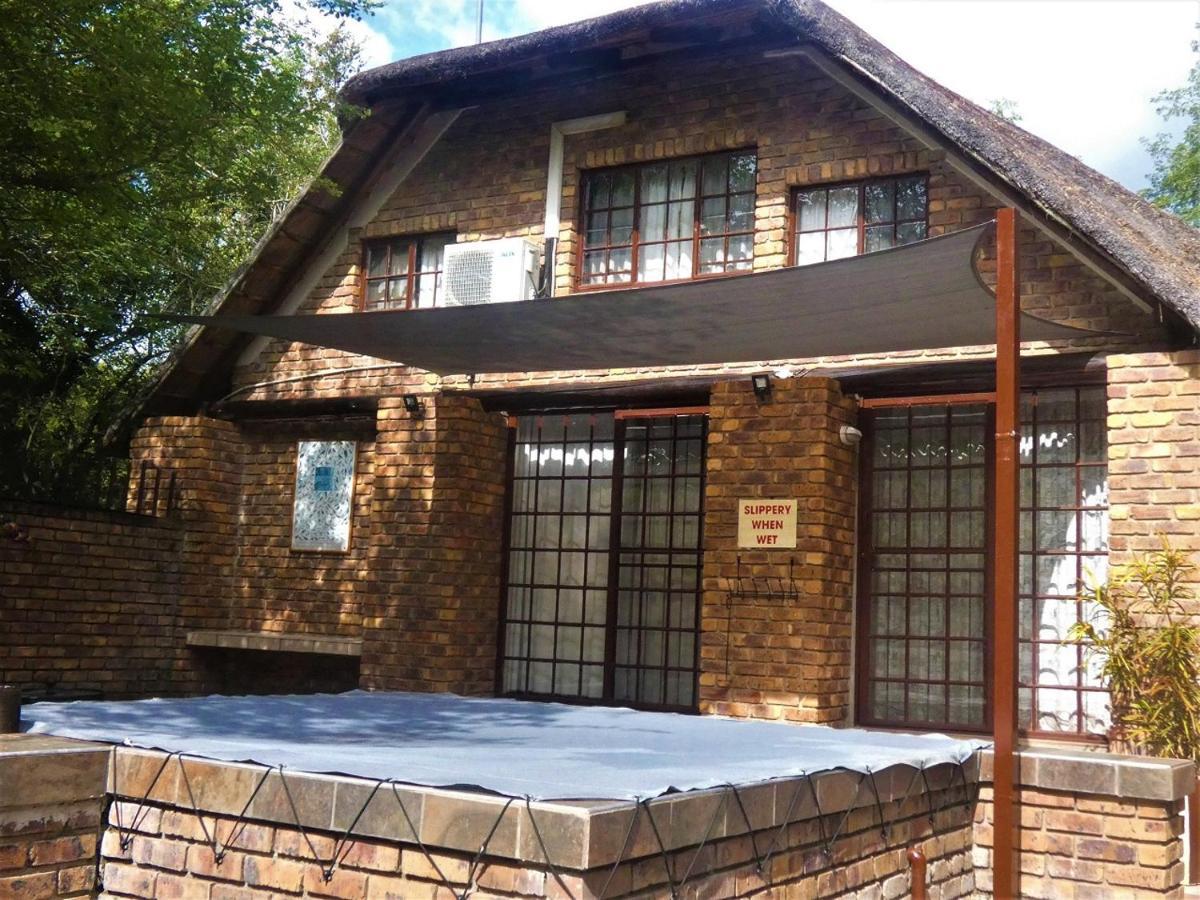 Weltevrede Lodge - Self Catering Houses มาร์ลอทพาร์ค ภายนอก รูปภาพ